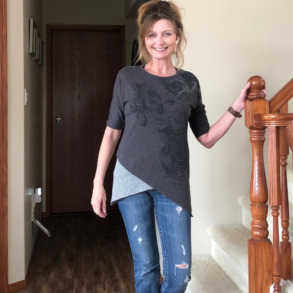 3/$25 - Oxygen grey/black short sleeve tshirt - Picture 11 of 12